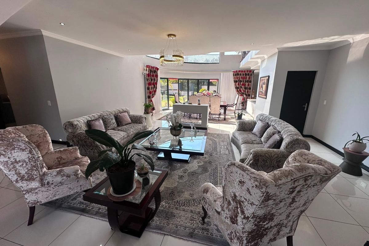 An exceptional Midlands Estate residence - Photo 4