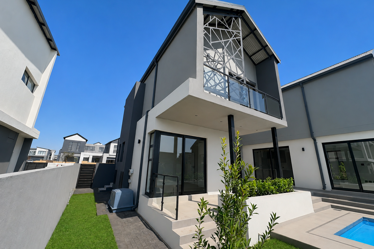 Beautifully Designed Family Home with Luxurious Living & Entertaining - Photo 3