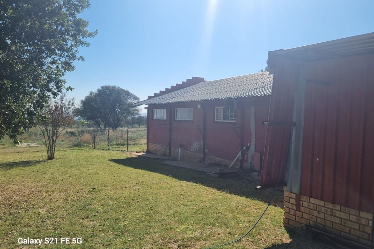 24 HA FARM WITH EXCELLENT BUSINESS POTENTIAL – FOCHVILLE AREA - Photo 2
