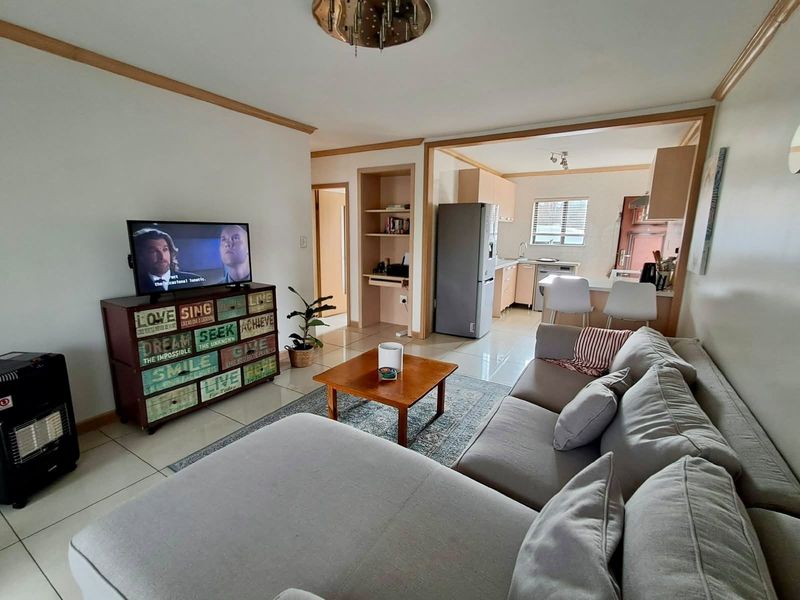 Modern, Secure & Convenient Living in Emerald Gardens - Midrand - Photo 4