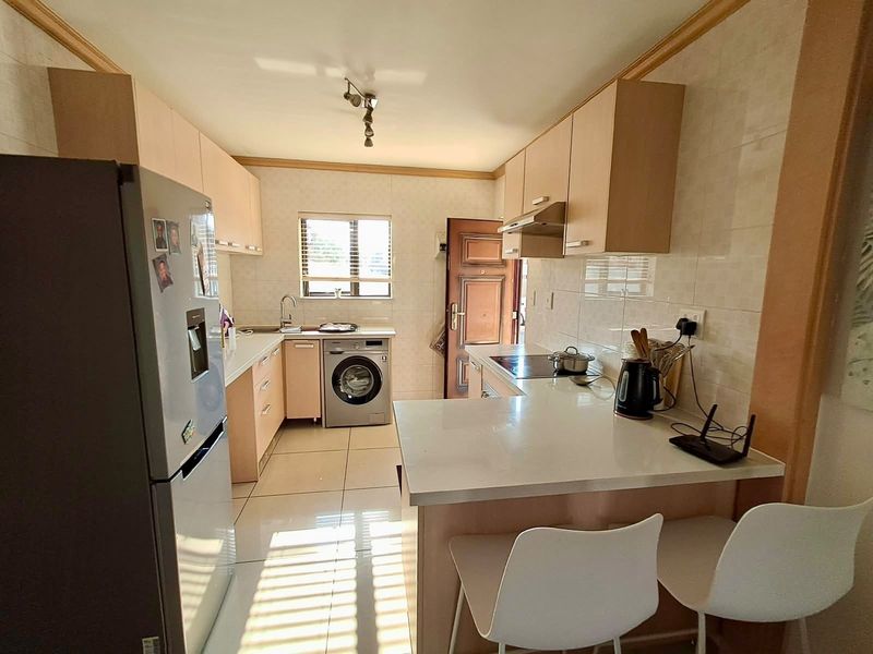 Modern, Secure & Convenient Living in Emerald Gardens - Midrand - Photo 10