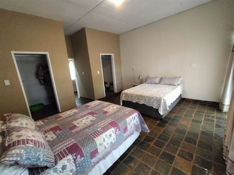 Tranquility , ample space and lots of possibilities. - Photo 8