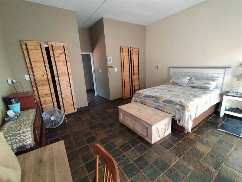 Tranquility , ample space and lots of possibilities. - Photo 7