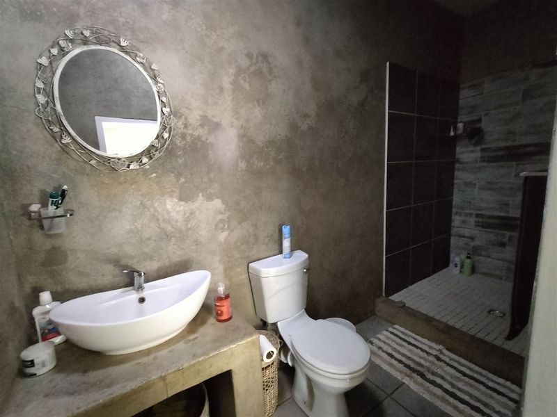 Tranquility , ample space and lots of possibilities. - Photo 10