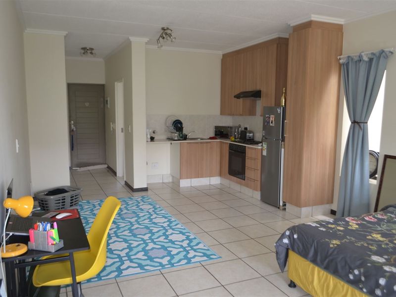 Investment Opportunity Studio or Starter Property - Photo 2