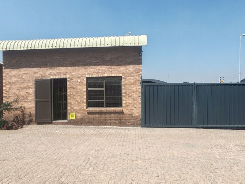 Next-Level Industrial Space – Built for Scale, Ready for Action!" - Photo 3