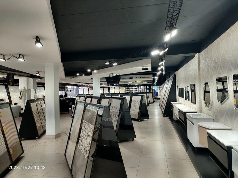 936m2 warehouse  - FOR SALE - Photo 3