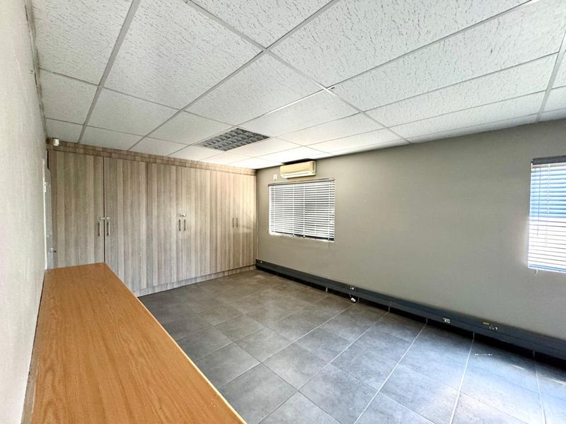 Built for Business. Designed for Growth! For sale in Evander - Photo 4