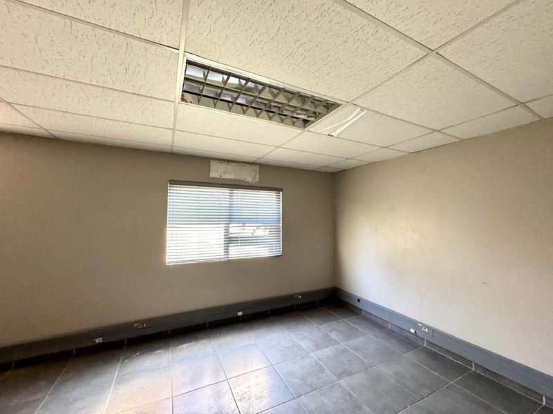 Built for Business. Designed for Growth! For sale in Evander - Photo 10