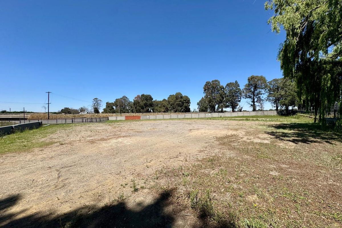Built for Business. Designed for Growth! For sale in Evander - Photo 2