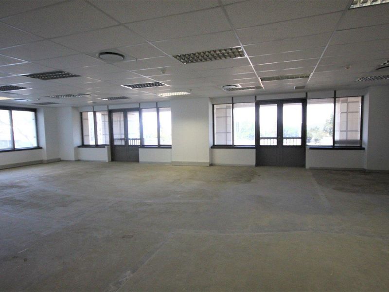 Office space to let in Rosebank - Photo 7