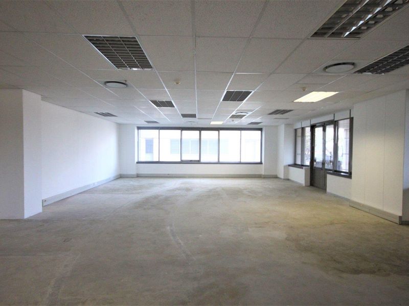 Office space to let in Rosebank - Photo 5