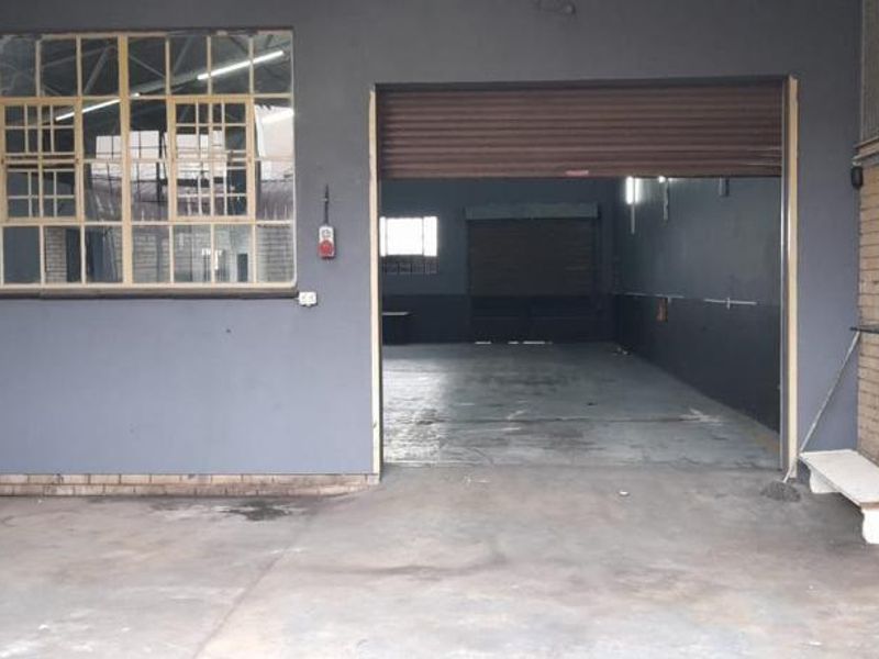 COMMERCIAL IN BUSY BLVD FOR SALE - Photo 5