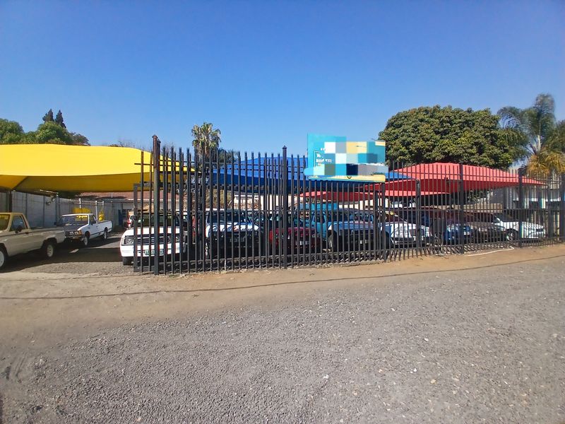 Corner Opportunity - Photo 4