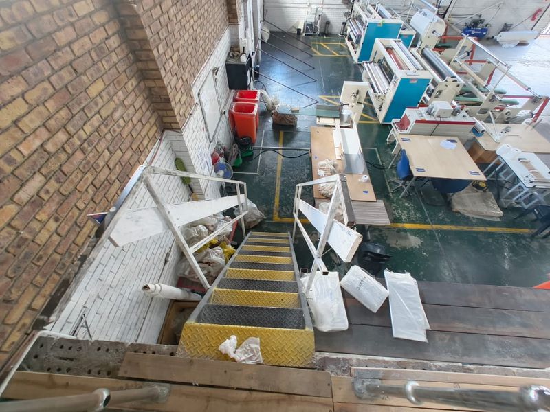 Commercial building for sale in Trichardt, great location. - Photo 9