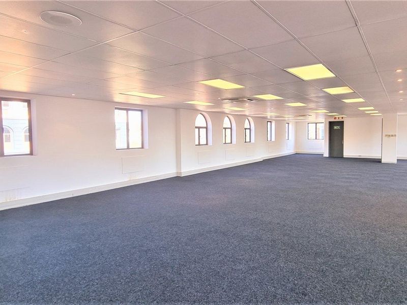 Office space to let on the first floor of 5 Mellis Road in Rivonia - Photo 4