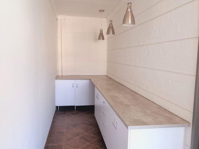 Office space available to let in 5 Mellis Road - Photo 8