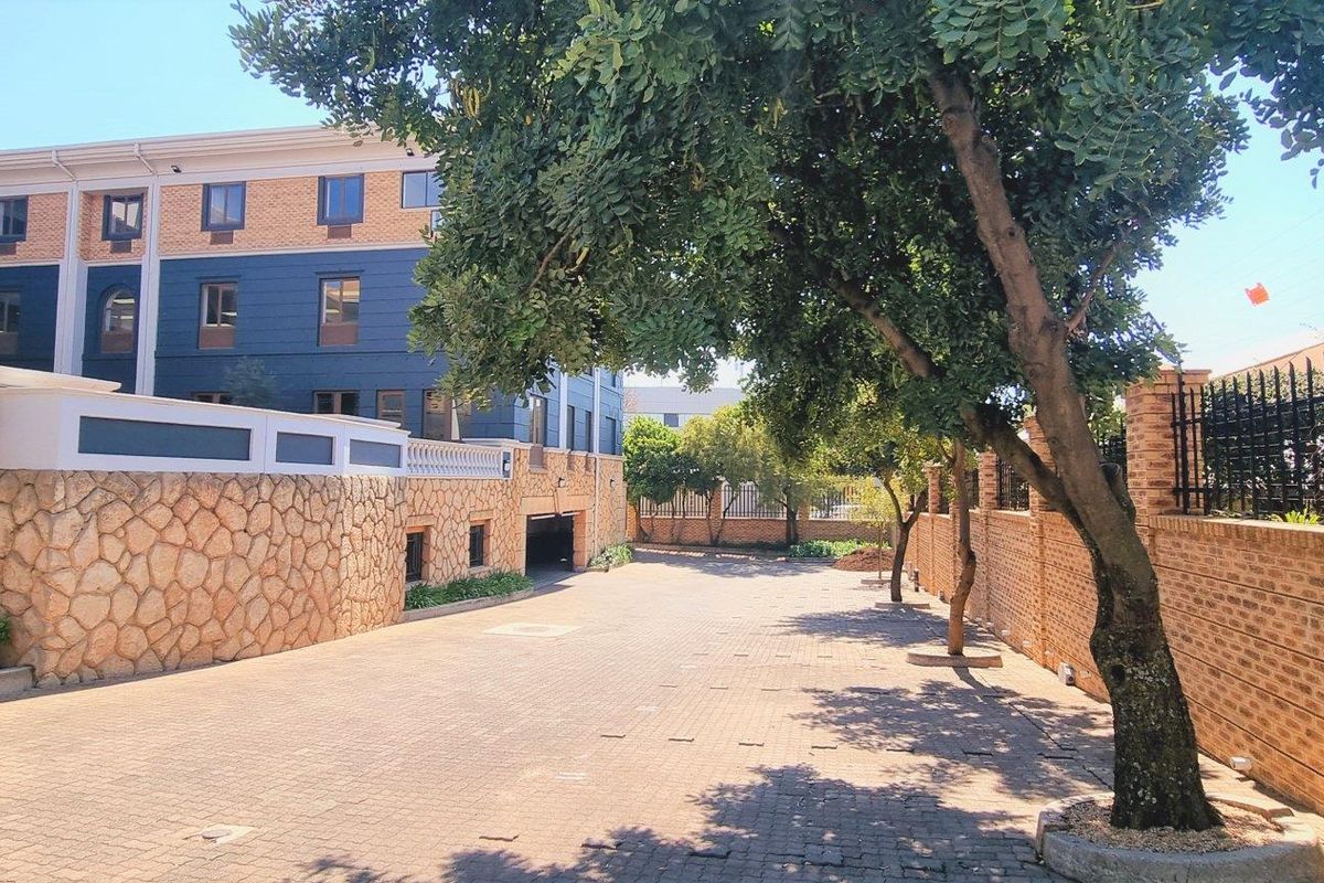 Office space available to let in 5 Mellis Road - Photo 2