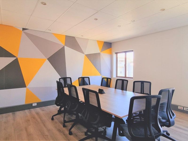 Office space available to let in 5 Mellis Road - Photo 4