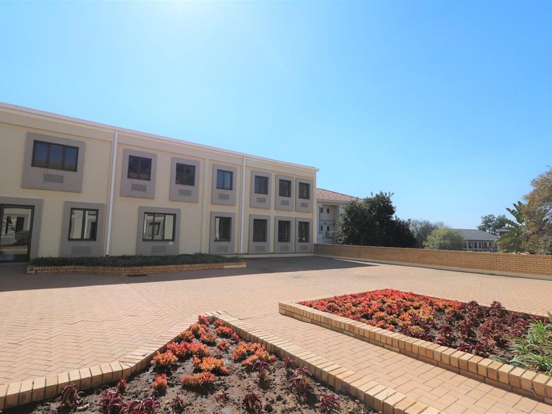 Freestanding Building to let in Rivonia - Photo 7