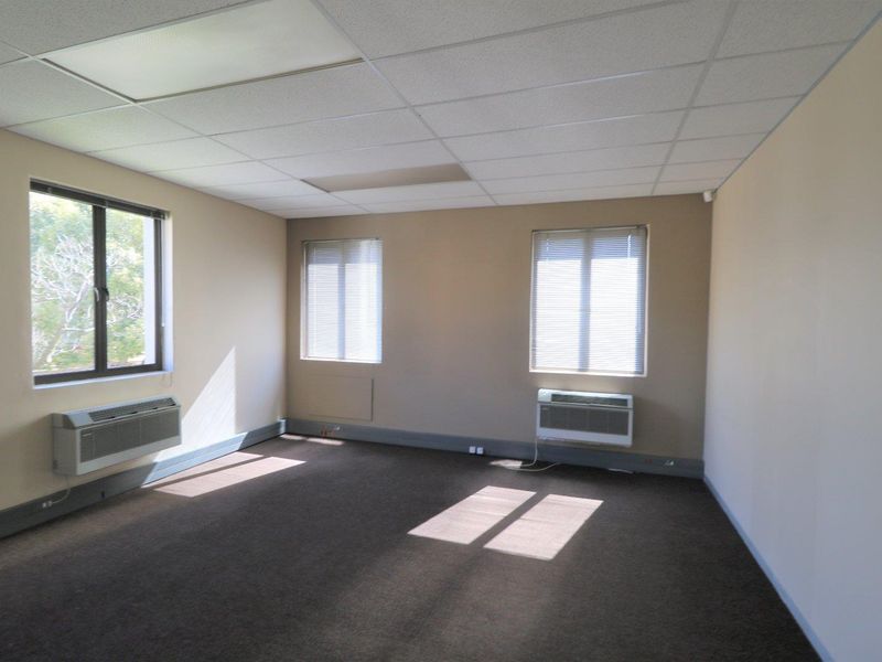 Freestanding Building to let in Rivonia - Photo 4