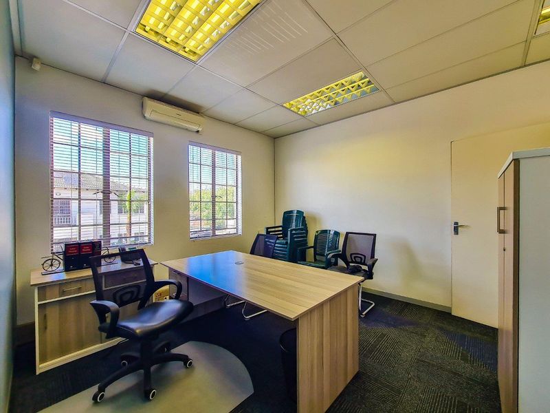 164m2 Furnished Office to Let in Ruimsig - Photo 7