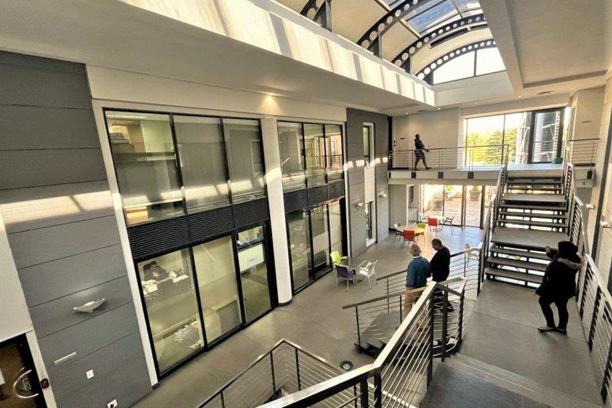 Commercial office space to let in Houghton - Photo 3