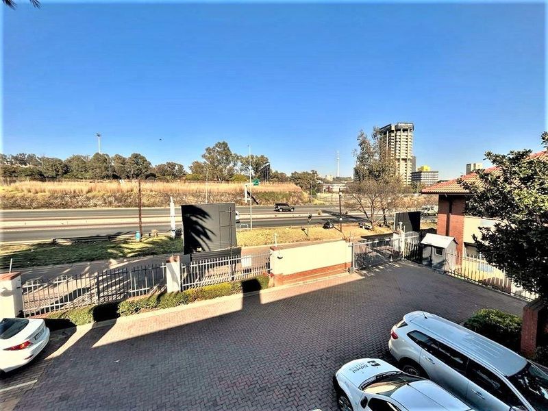 Office space to let - Photo 4