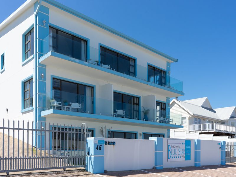 8 Bedroom Guest house with ocean view. - Photo 2