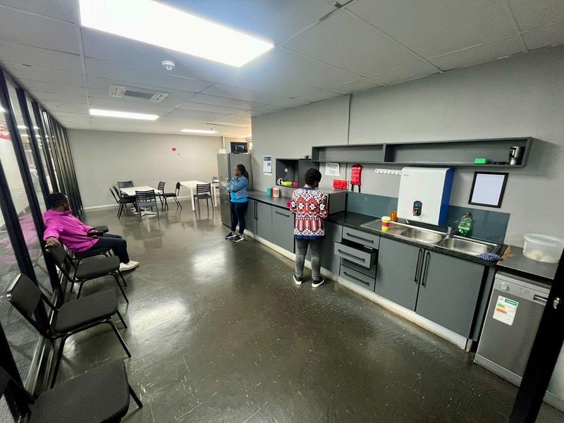 Commercial office space for sale in Houghton - Photo 7