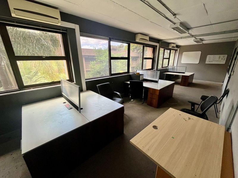 Commercial office space for sale in Houghton - Photo 6