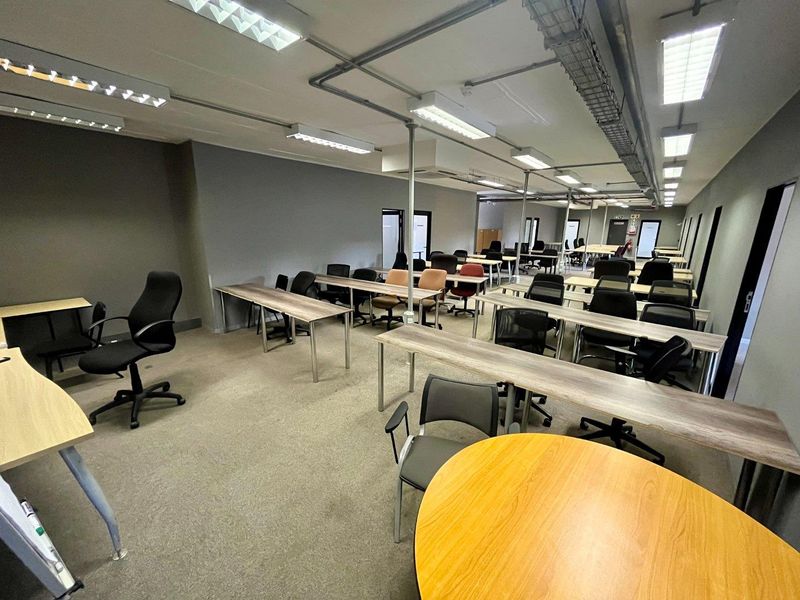 Commercial office space for sale in Houghton - Photo 5