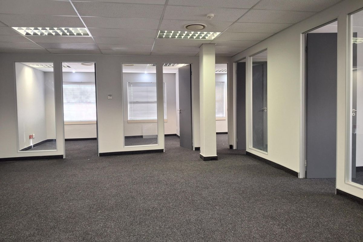 Power-Secure Offices in Faerie Glen with Round-the-Clock Security - Photo 5