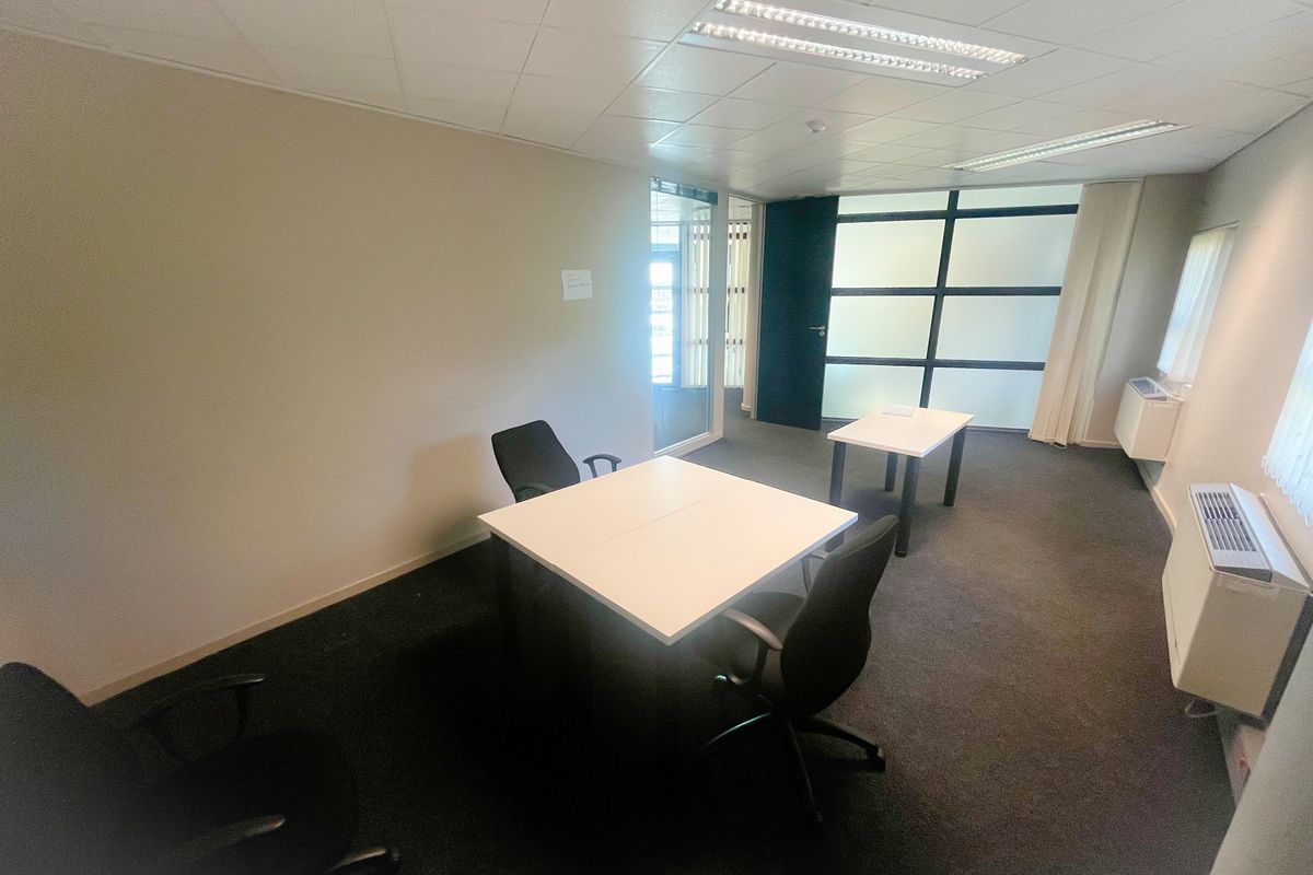 Commercial office space to et - Photo 4