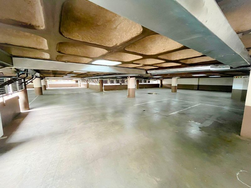 Commercial office space to rent in Parktown - Photo 9