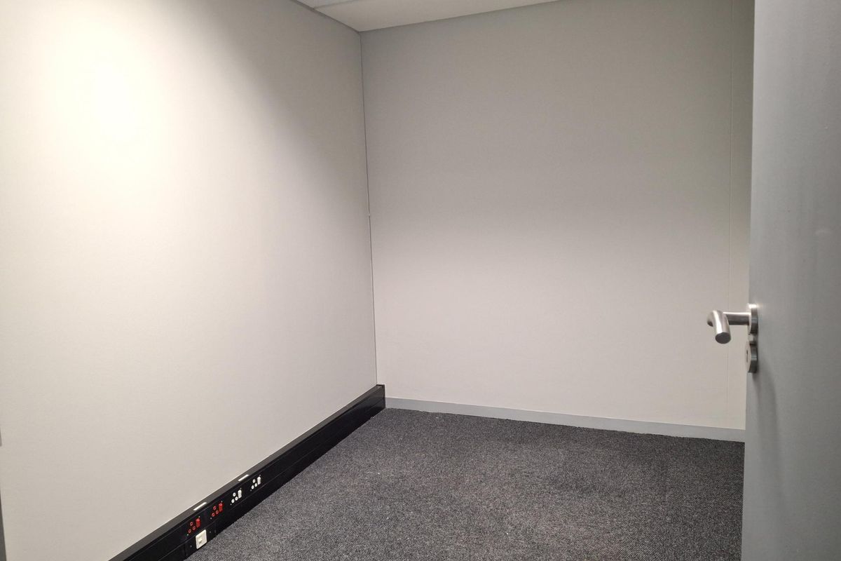 REVAMPED OFFICE PARK WITH BACK UP POWER & 24/7 SECURITY - RENT DIRECTLY FROM THE LANDLORD! - Photo 4