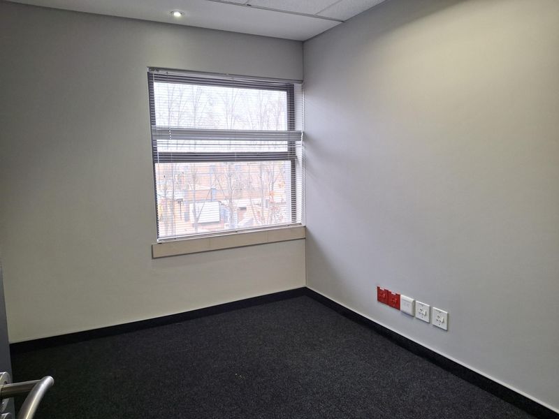 REVAMPED OFFICE PARK WITH BACK UP POWER & 24/7 SECURITY - RENT DIRECTLY FROM THE LANDLORD! - Photo 5