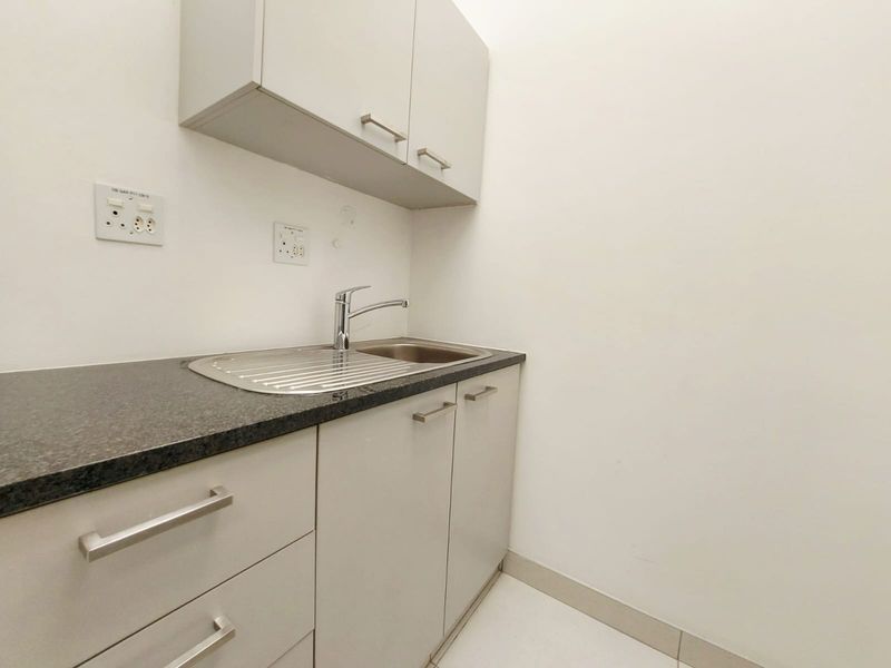 MEDICAL SUITES TO LET IN BALLITO CENTRAL - Photo 9