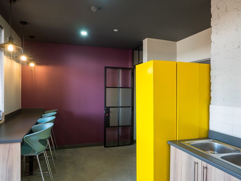 Office Suites Available with 24-hour access – Faerie Glen! - Photo 4