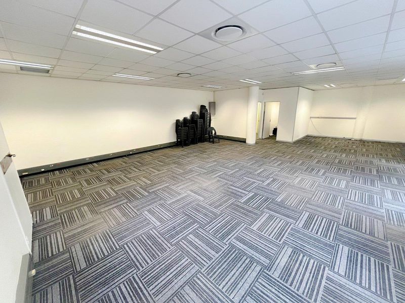 Office space to let - Photo 8