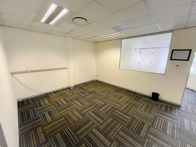Office space to let - Photo 6