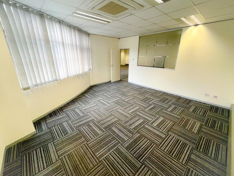 Office space to let - Photo 4