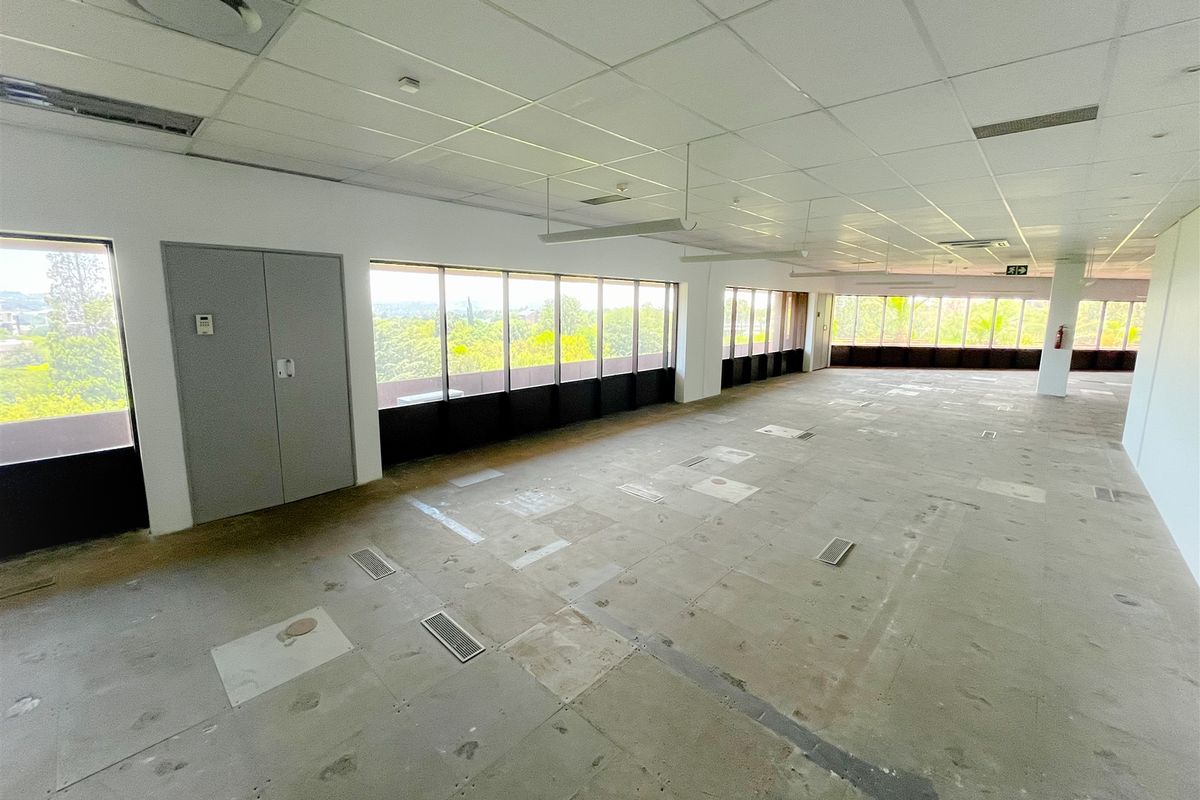 Commercial office space/building to rent - Photo 5