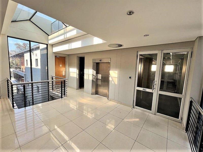 Commercial office space to let in Waverley - Photo 4