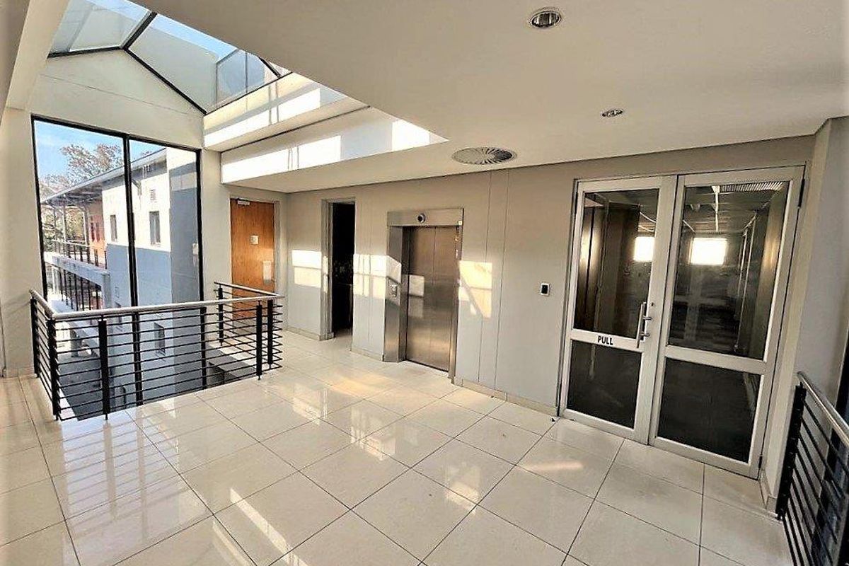 Commercial office space to let in Waverley - Photo 4