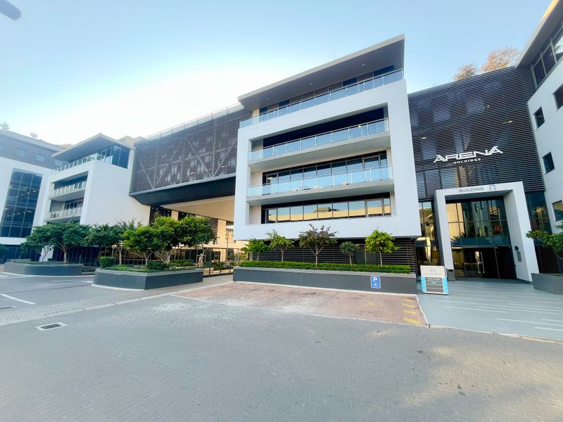 2200m2 office space to rent in Parktown - Photo 2