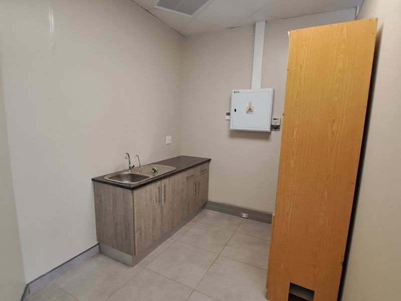 45.18m2 First Floor Office at Mzingazi Golf Estate - Photo 5