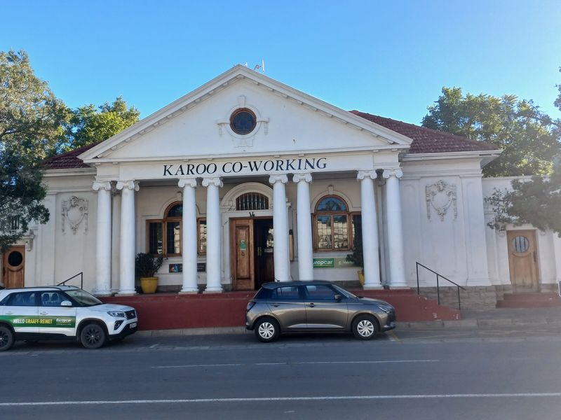 Prime Co-Working Office Space to Let in the Heart of Town - Photo 4
