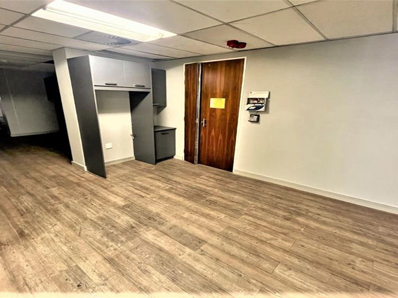 Office space to let in Waverley - Photo 8