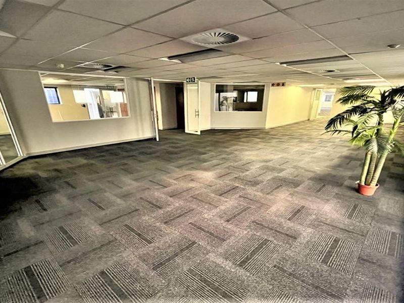 Office space to let in Waverley - Photo 10